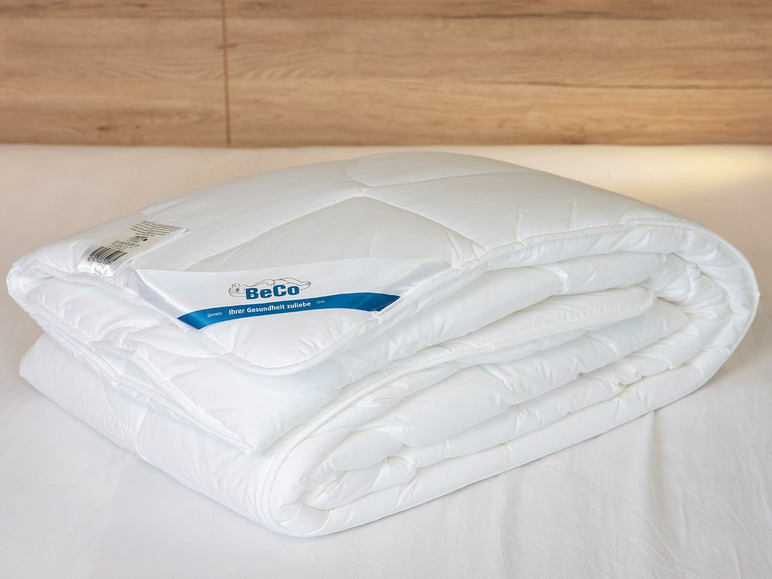 Gehe zu Vollbildansicht: BeCo Winter-Bettdecke »Proneem«, mit Milbenschutz, 100 % Baumwolle - Bild 3