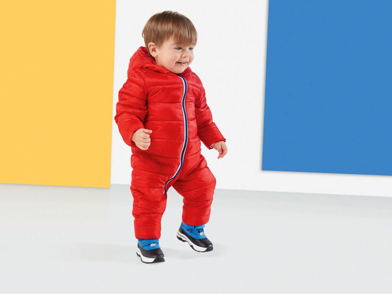 Gehe zu Vollbildansicht: LUPILU® Baby Lightweight Overall Jungen, mit Kinnschutz, Kapuze, wasserabweisend - Bild 3