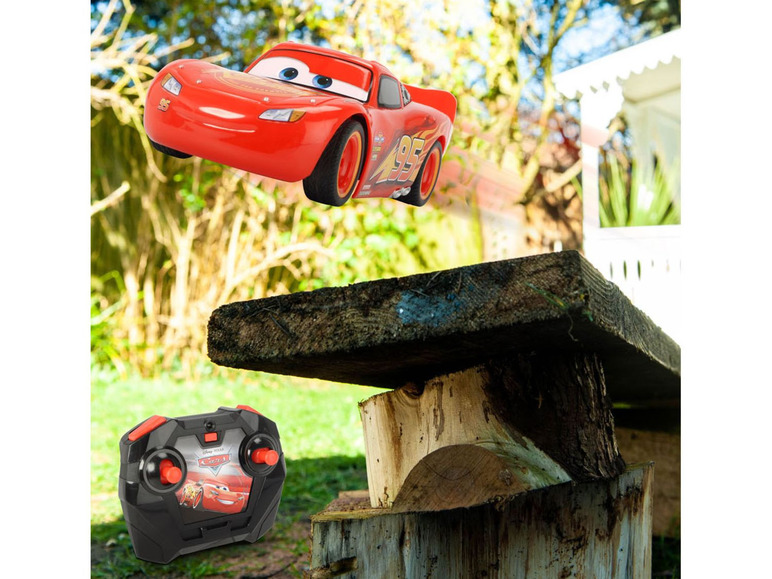 Gehe zu Vollbildansicht: DICKIE Spielzeugauto »RC Cars 3 Lightning McQueen Turbo Racer« - Bild 5