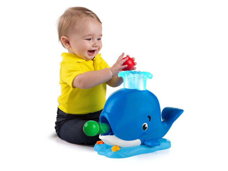 Gehe zu Vollbildansicht: Bright Starts™ Bright Starts Ballspielzeug »Silly Spout Whale Popper™« - Bild 2