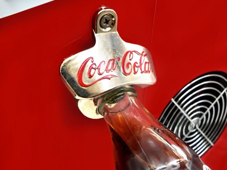 Coca Eiswürfelbereiter Cola SEB-14CC