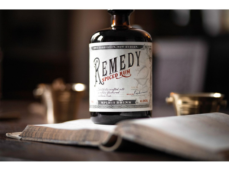 Gehe zu Vollbildansicht: Remedy Spiced Rum (Rum-Basis) 41,5% Vol - Bild 2