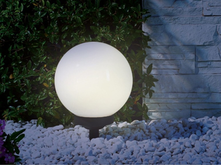 Gehe zu Vollbildansicht: LIVARNO LUX LIVARNO LUX® LED Kugelleuchte Ø 25cm - Bild 3