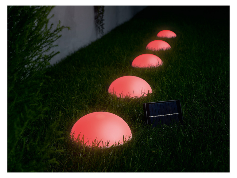 Gehe zu Vollbildansicht: LIVARNO home LED Solar Bodenlichterkette, mit 5 Leuchten - Bild 6