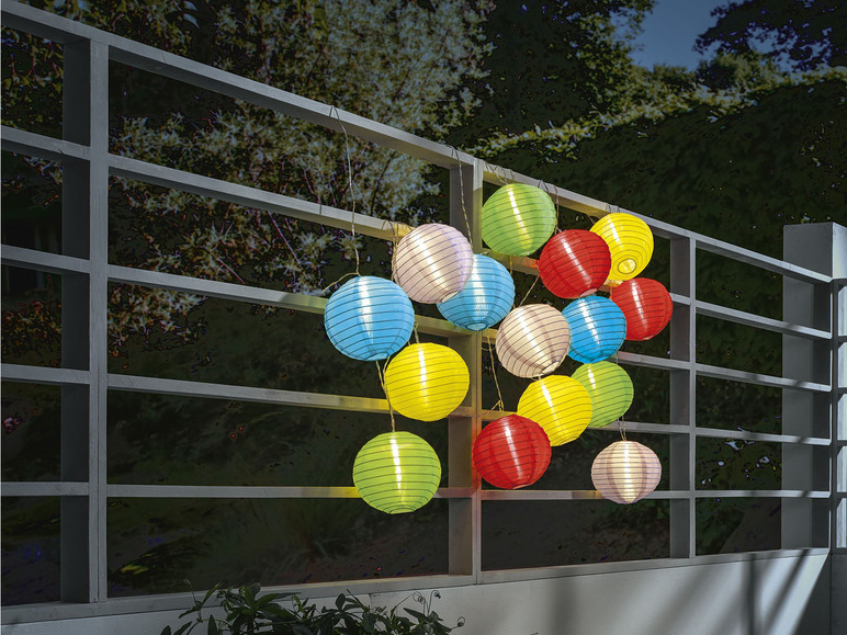 Gehe zu Vollbildansicht: LIVARNO home LED-Sommerlichterkette XXL, 2 W, 15 Lampions - Bild 9