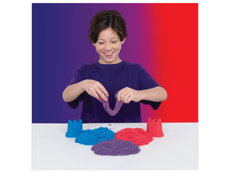 Gehe zu Vollbildansicht: Spinmaster Kinetic Sand Regenbogen Mix Set, mit Schneidwerkzeug - Bild 19