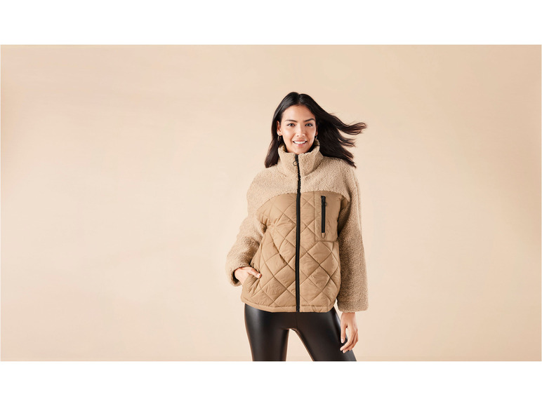 Gehe zu Vollbildansicht: esmara® Damen Sherpa-Jacke mit Stehkragen - Bild 3