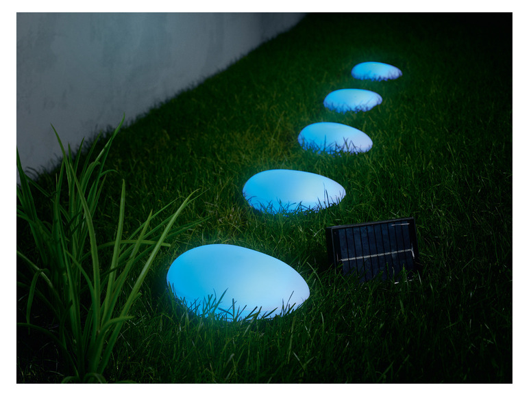 Gehe zu Vollbildansicht: LIVARNO home LED Solar Bodenlichterkette, mit 5 Leuchten - Bild 27