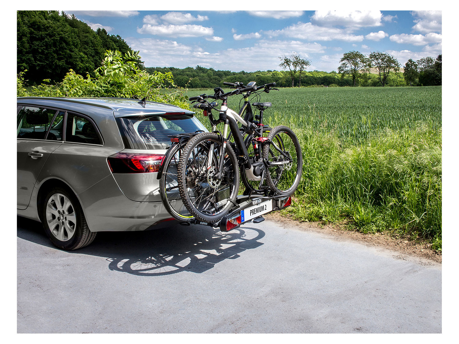 Fahrradträger Plattform für 3 Fahrräder Befestigung rapide auf der  Anhängerkupplung - kompatibel, um 2 Fahrräder zu stellen P2R Eufab Amber 60  kgs - Fahrradträger - Transport - Ausrüstung