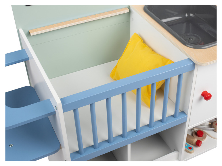 Gehe zu Vollbildansicht: Playtive 2-in-1 Baby-Klinik und Tierarzt, aus Echtholz - Bild 11