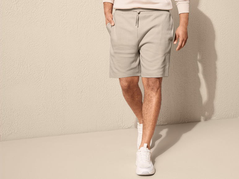 Gehe zu Vollbildansicht: LIVERGY® Sweatshorts mit hohem Baumwollanteil - Bild 3