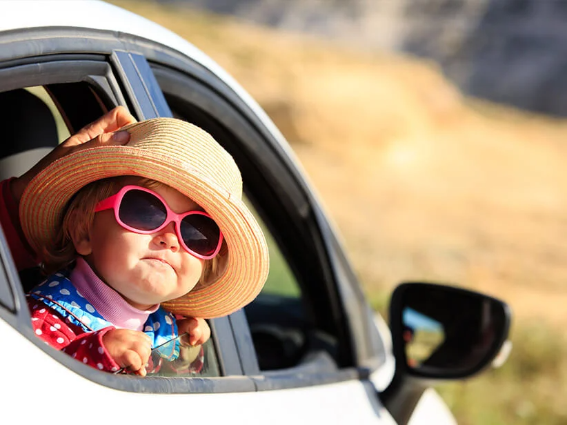 Wie kann man entspannt autofahren mit Baby? 
