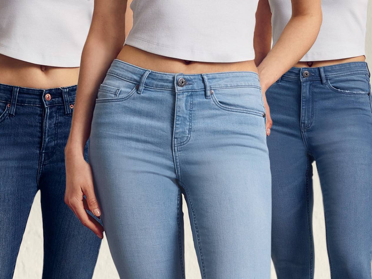 Skinny Jeans in verschiedenen Waschgängen.